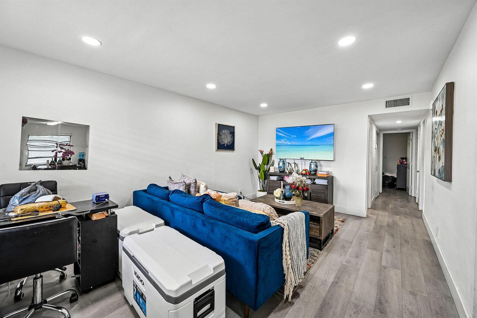 8283 3 / 2 1209 sq. ft. $ 2026-10-30 0 Photo
