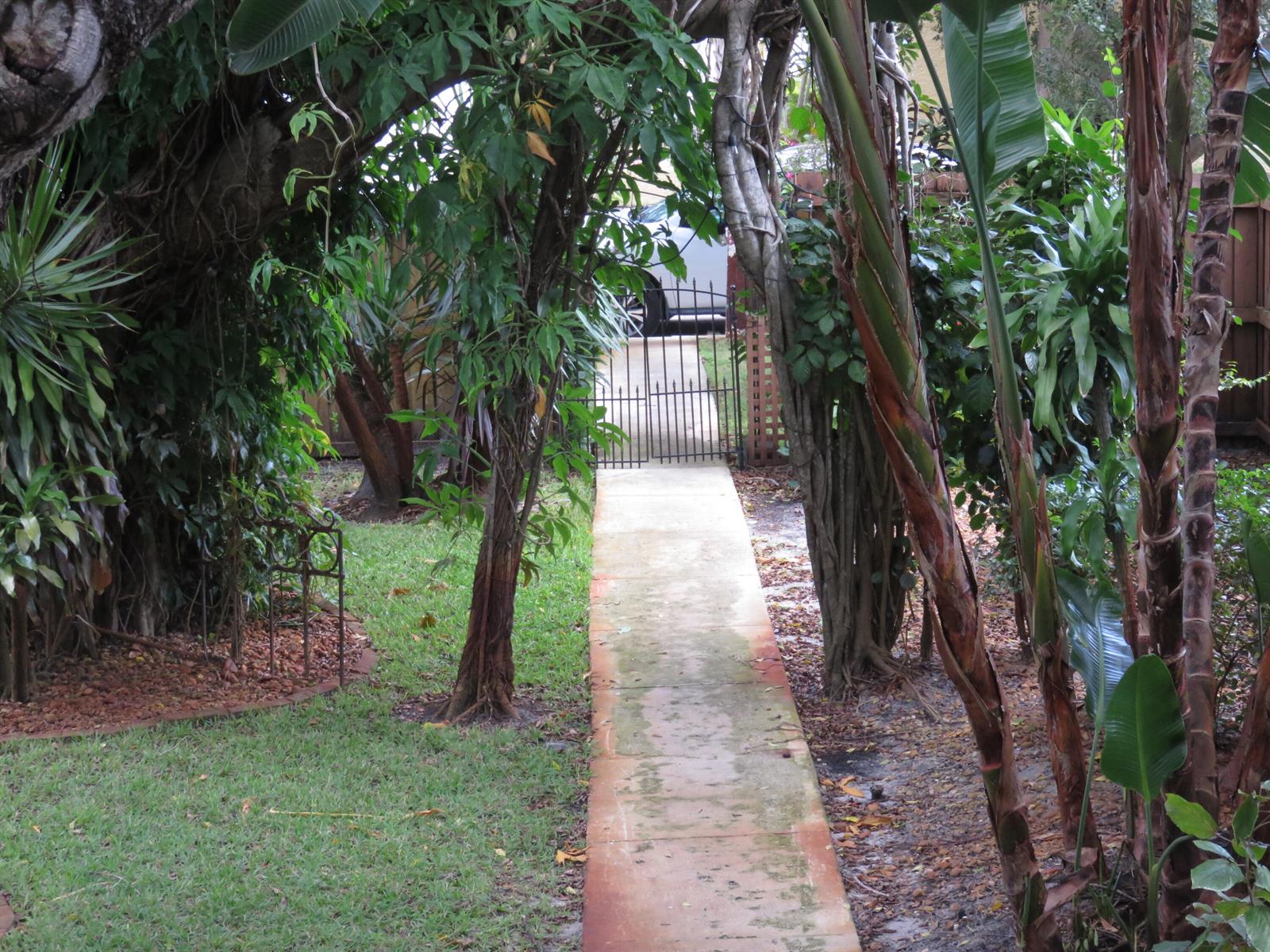 1-5  / 0 4074 sq. ft. $ 2026-10-26 0 Photo