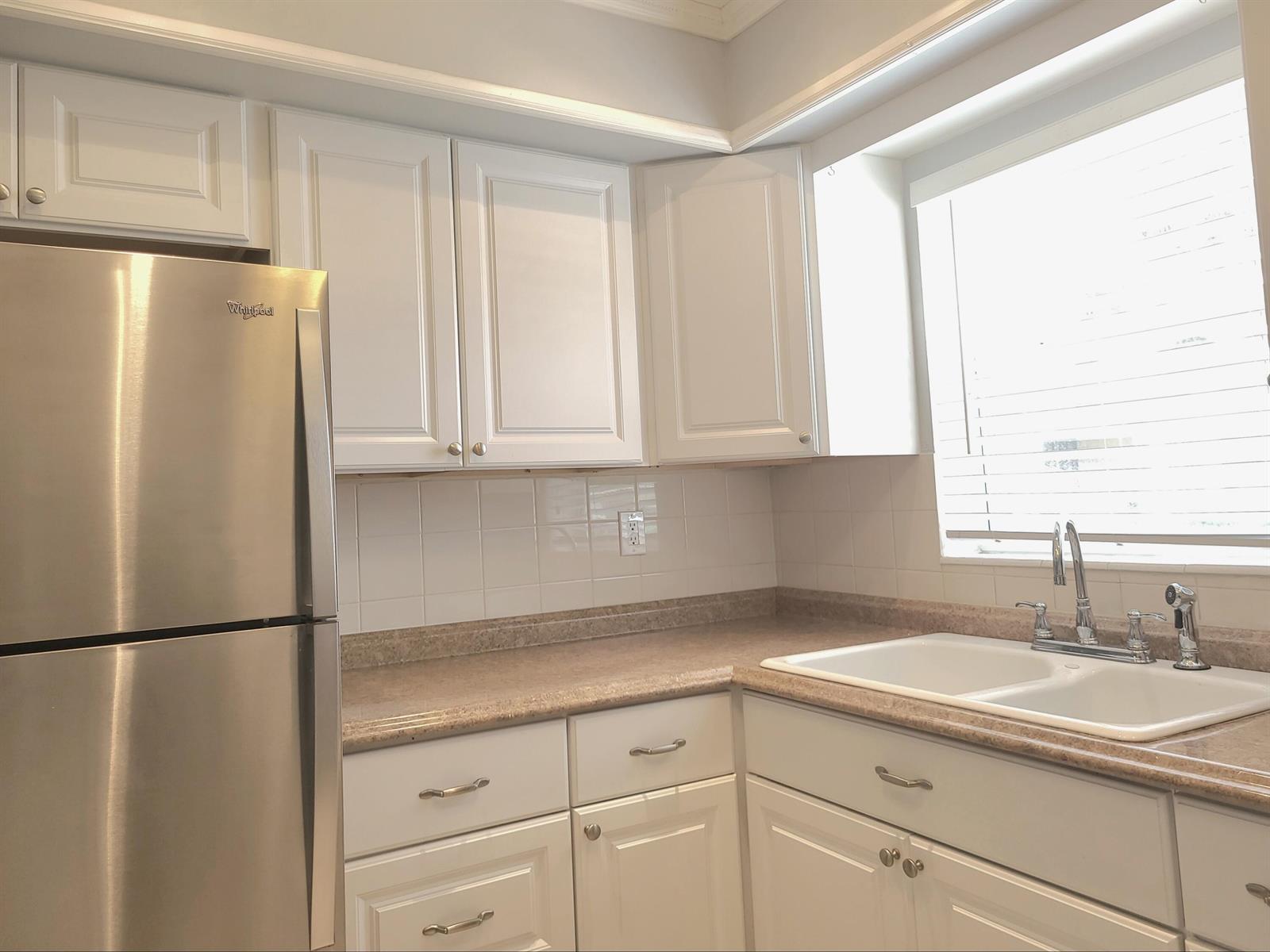 Ver detalles D / 0 3296 sq. ft. $ 2026-10-26 0 foto