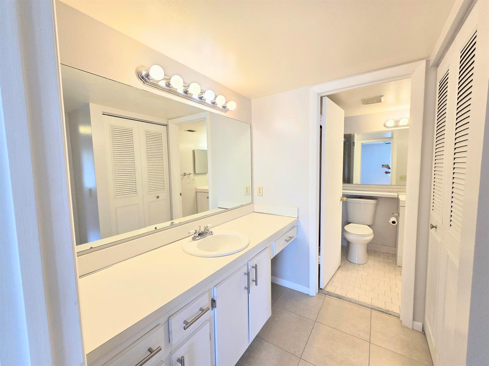 Ver detalles D / 0 3296 sq. ft. $ 2026-10-26 0 foto