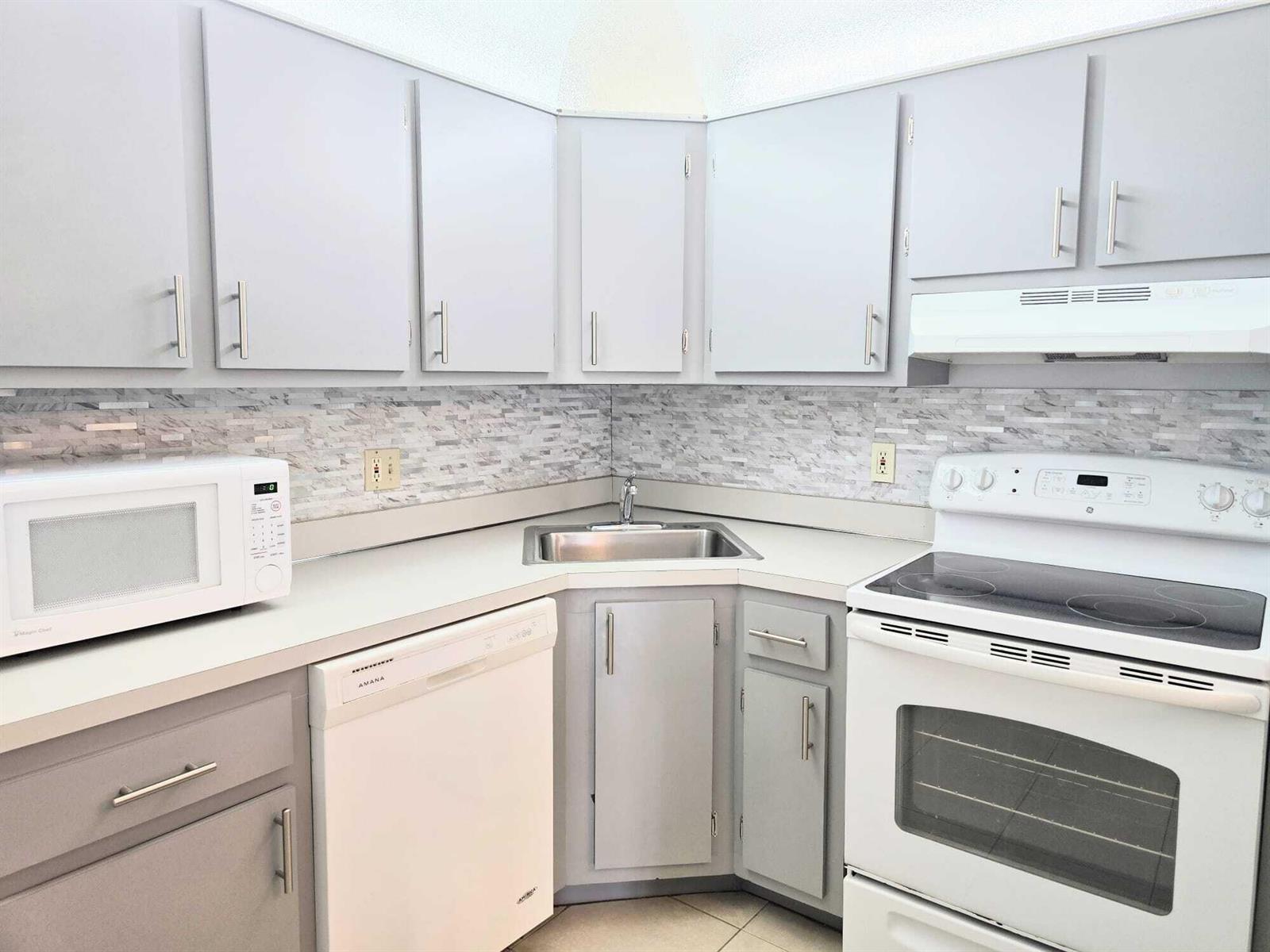 Ver detalles D / 0 3296 sq. ft. $ 2026-10-26 0 foto