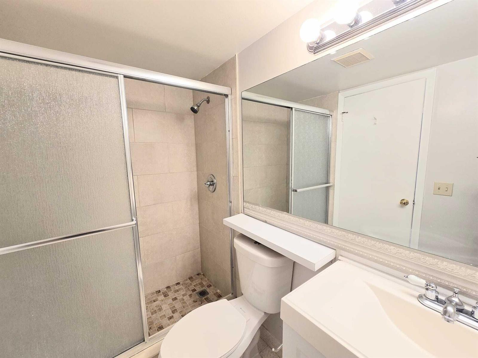 Ver detalles D / 0 3296 sq. ft. $ 2026-10-26 0 foto