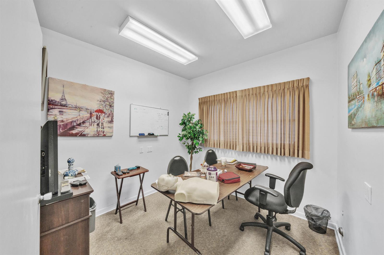   / 0  sq. ft. $ 2026-10-27 0 foto