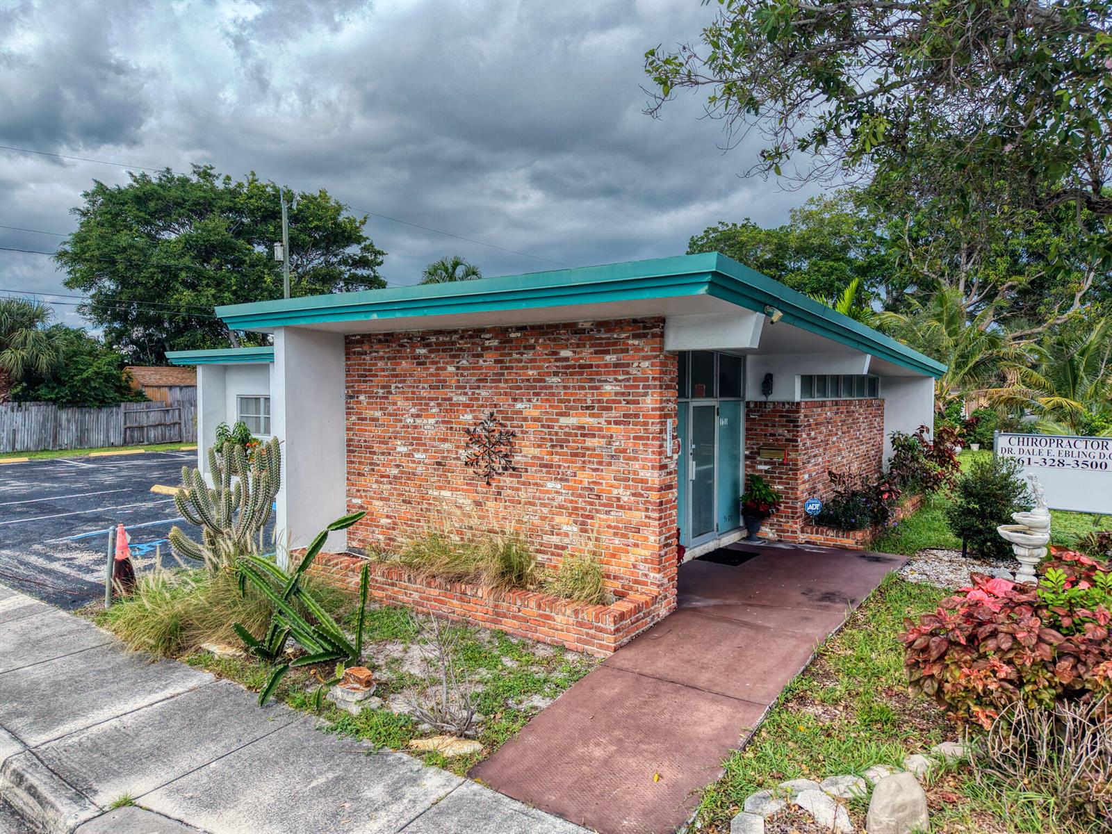   / 0  sq. ft. $ 2026-10-27 0 foto