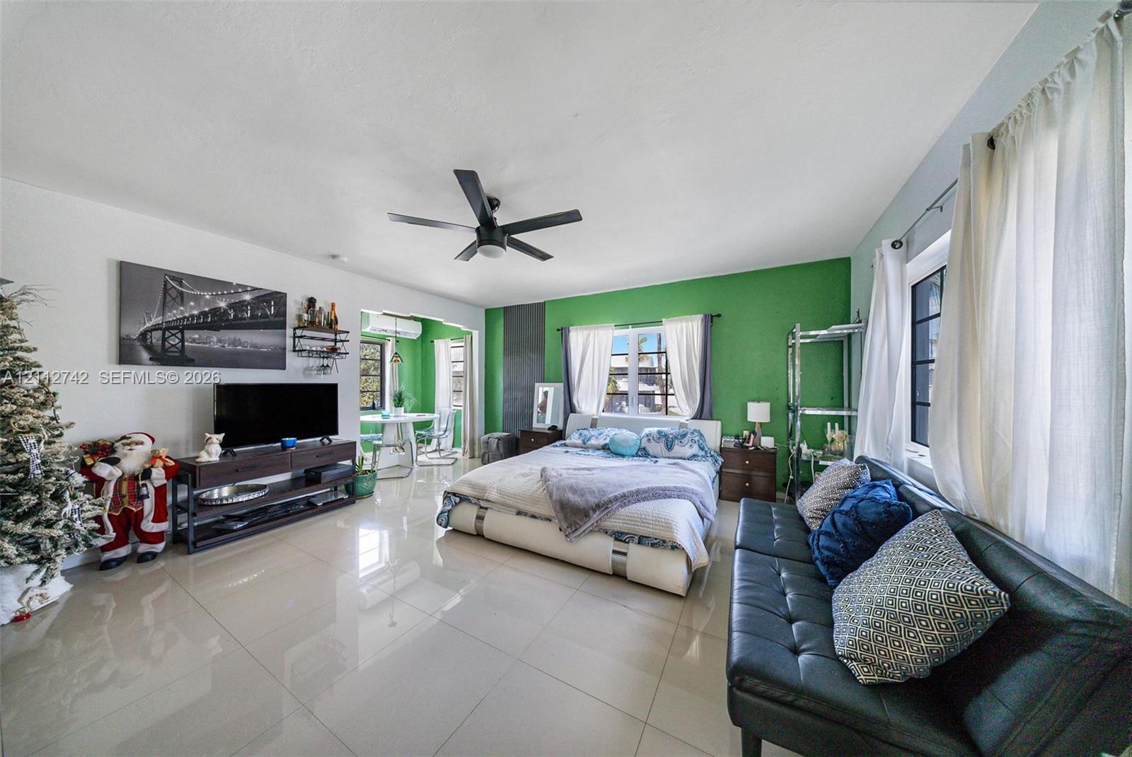 Ver detalles / 4732 sq. ft. $ 2026-10-26 0 foto