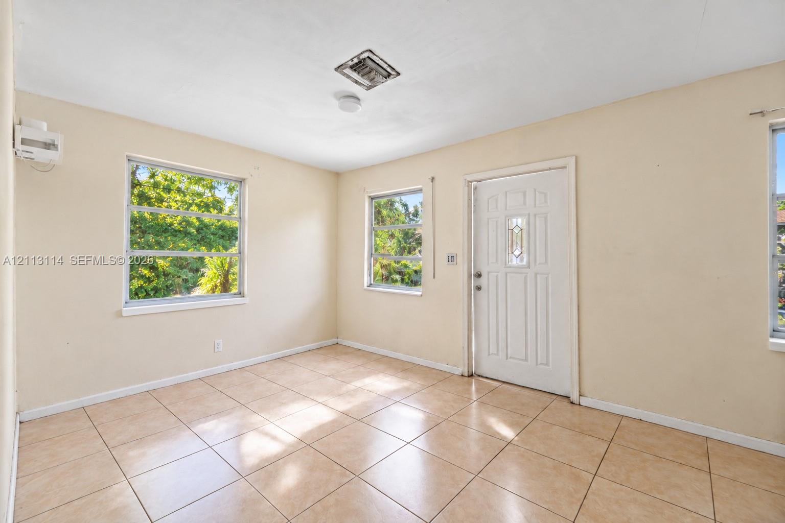 Ver detalles / 1821 sq. ft. $ 2026-10-26 0 foto