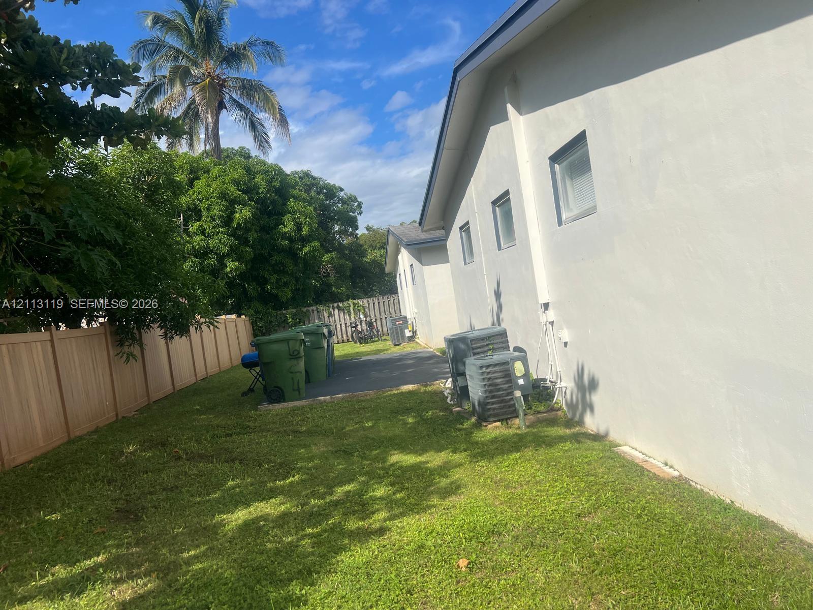   /  7876 sq. ft. $ 2026-10-26 0 foto
