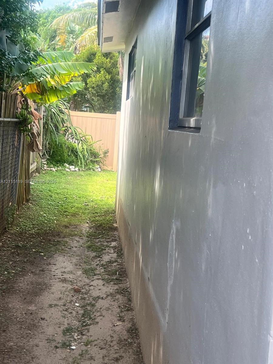   /  7876 sq. ft. $ 2026-10-26 0 foto