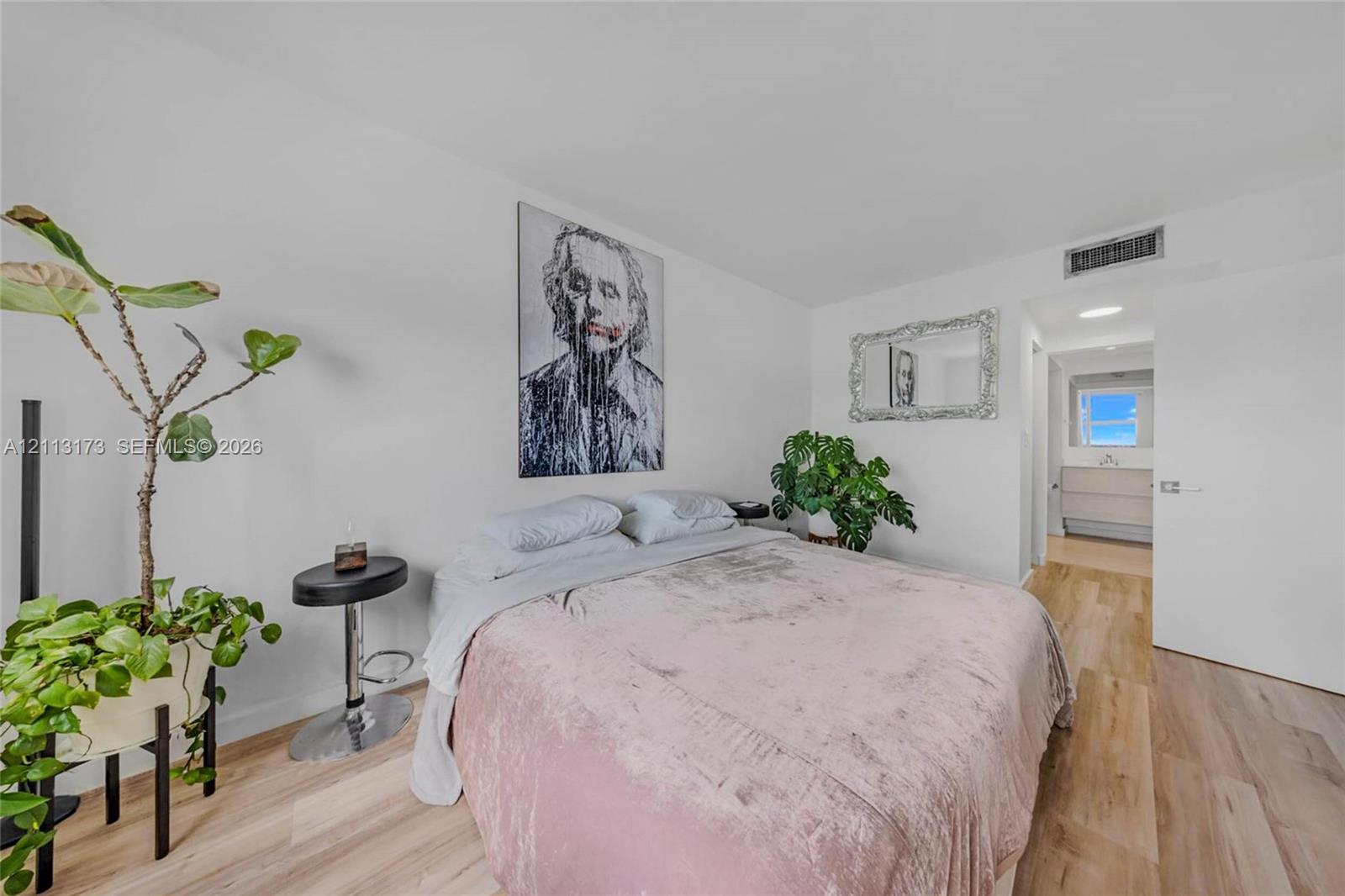 1614 1 / 2 762 sq. ft. $ 2026-10-26 0 foto