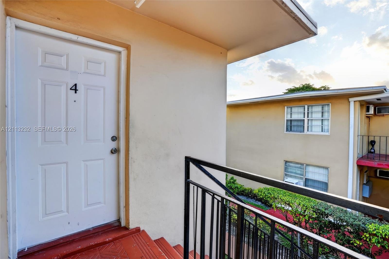 Ver detalles / 4762 sq. ft. $ 2026-10-26 0 foto