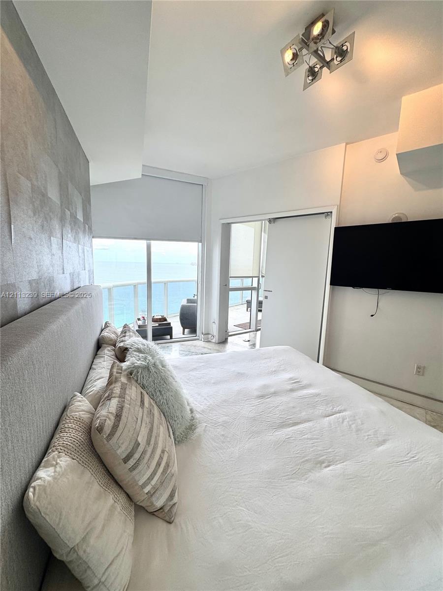 2403 2 / 3 1962 sq. ft. $ 2026-10-26 0 foto