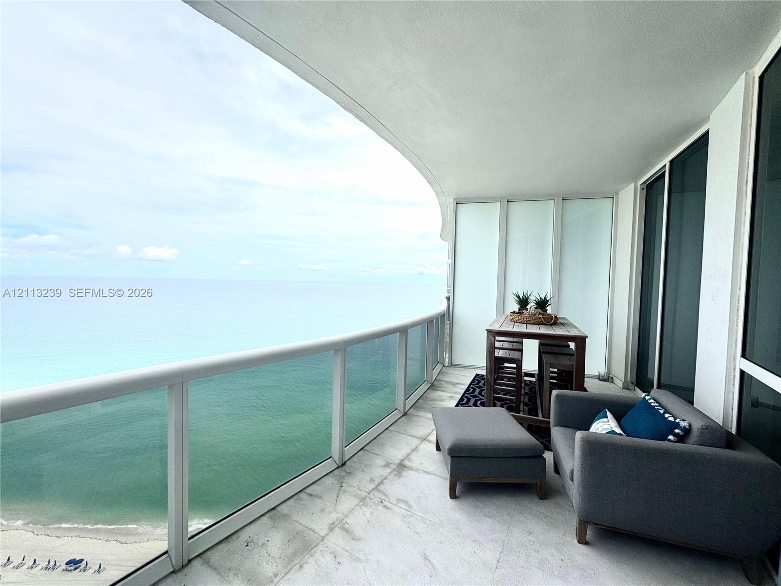 2403 2 / 3 1962 sq. ft. $ 2026-10-26 0 foto