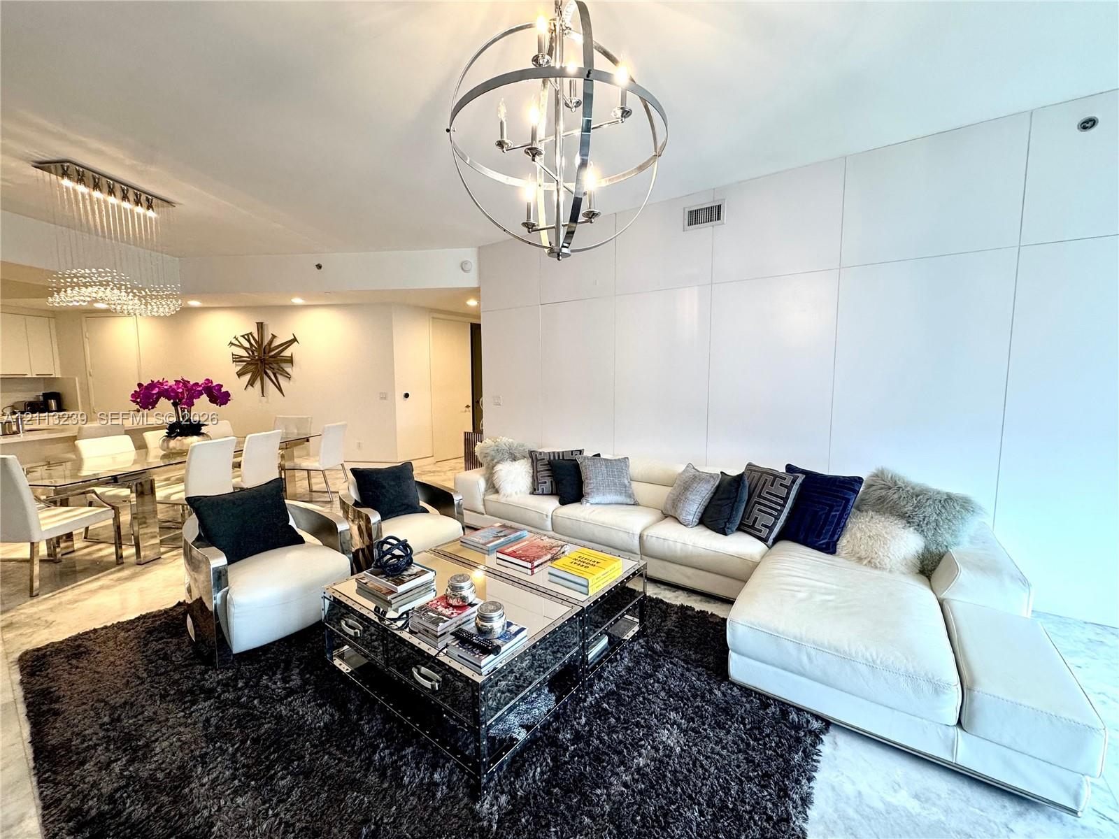 2403 2 / 3 1962 sq. ft. $ 2026-10-26 0 foto