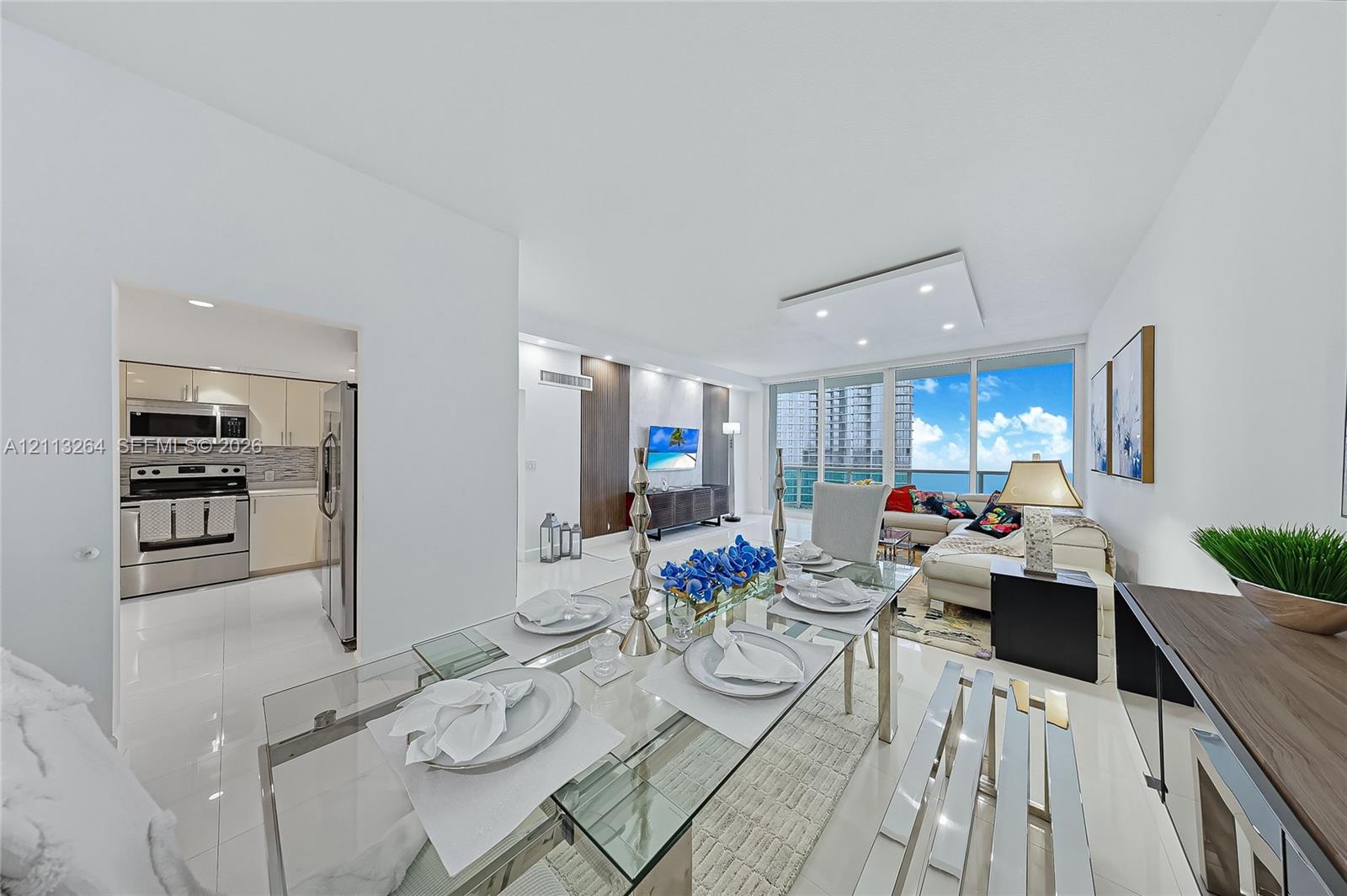 See details PH06 2 / 2 1521 sq. ft. $ 2026-10-26 0 Photo