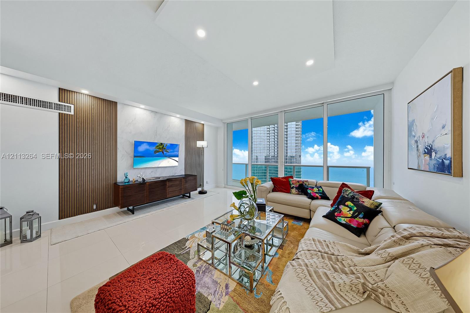 See details PH06 2 / 2 1521 sq. ft. $ 2026-10-26 0 Photo