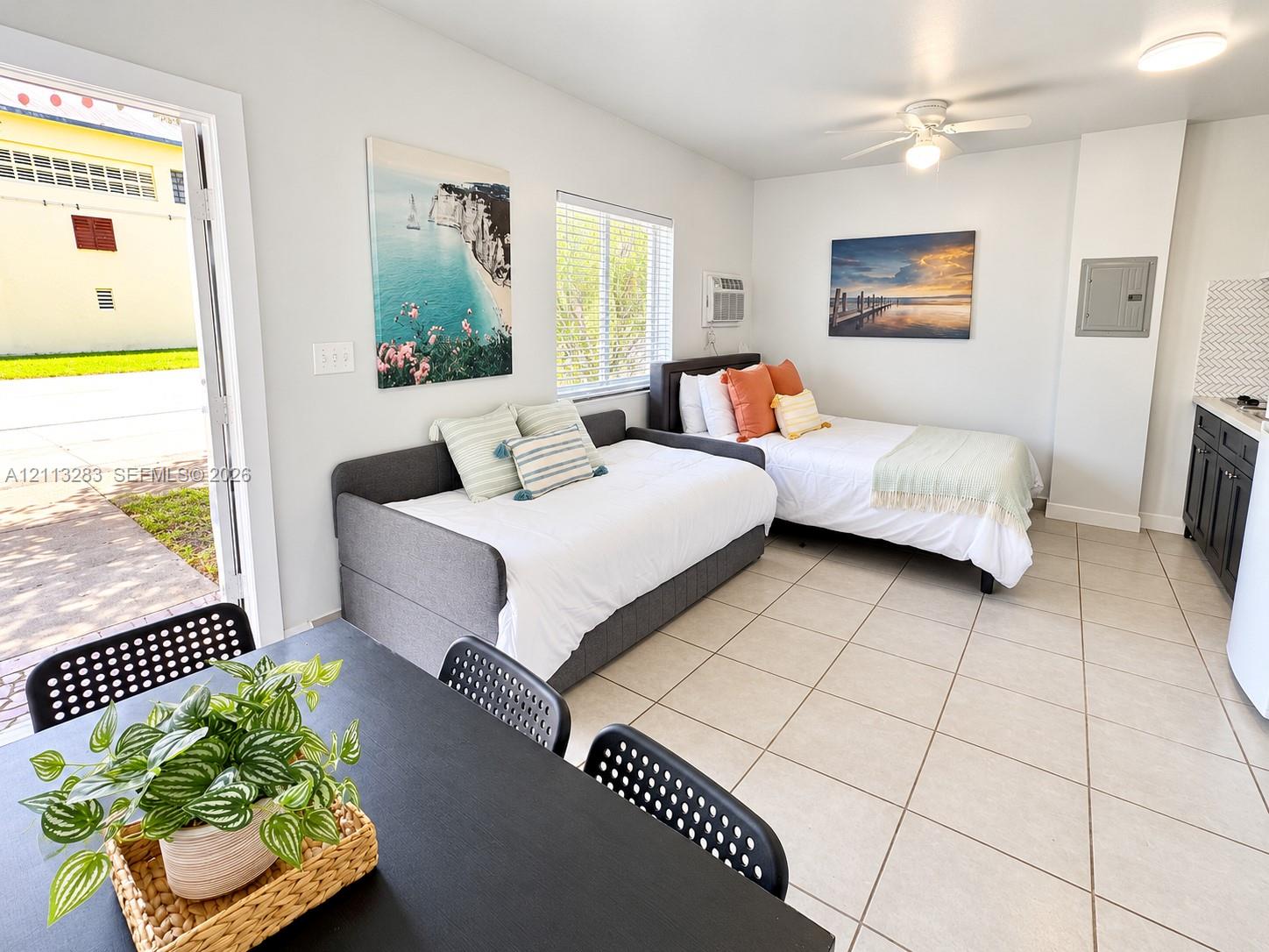   /  3709 sq. ft. $ 2026-10-26 0 foto