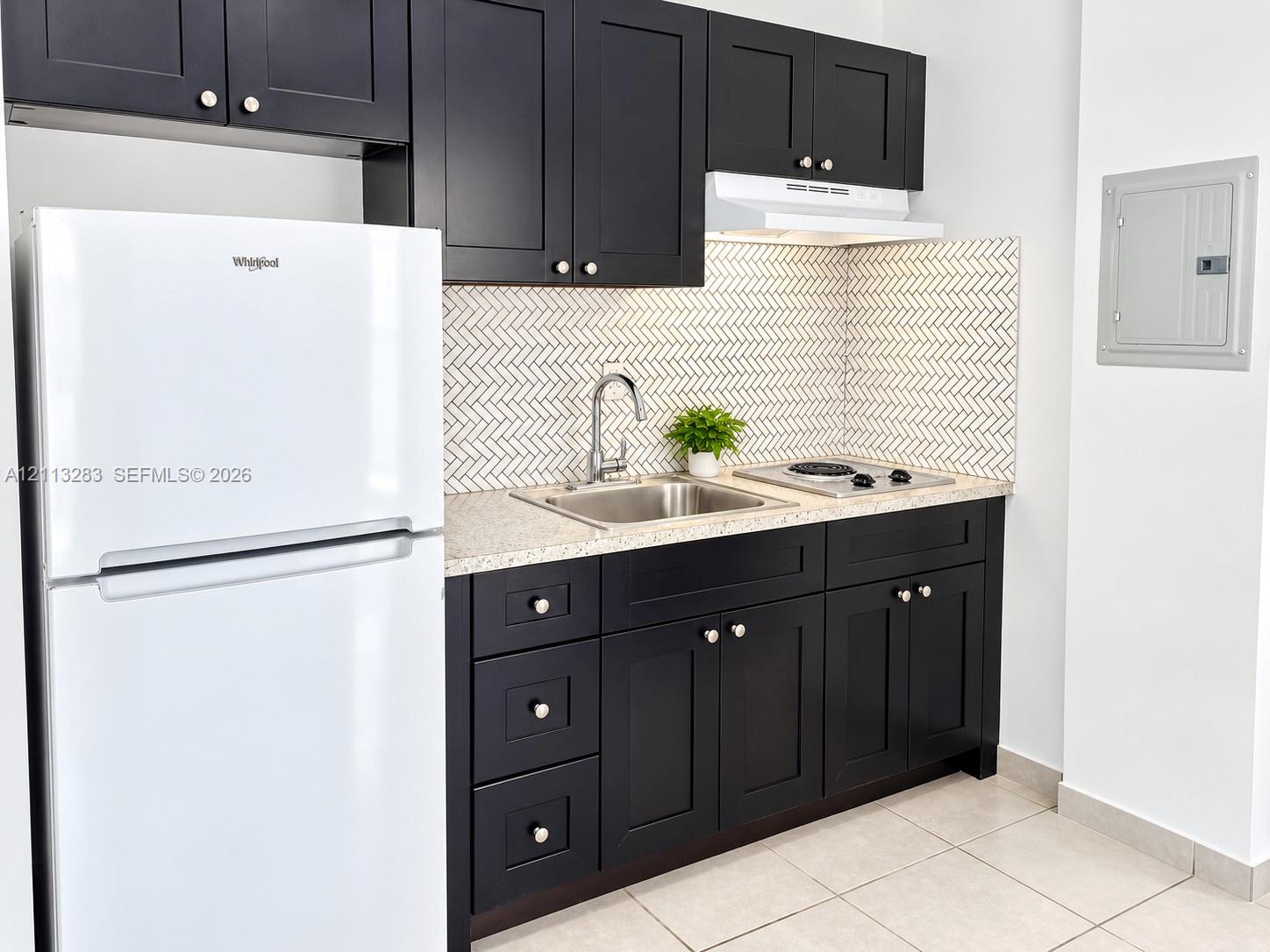   /  3709 sq. ft. $ 2026-10-26 0 foto