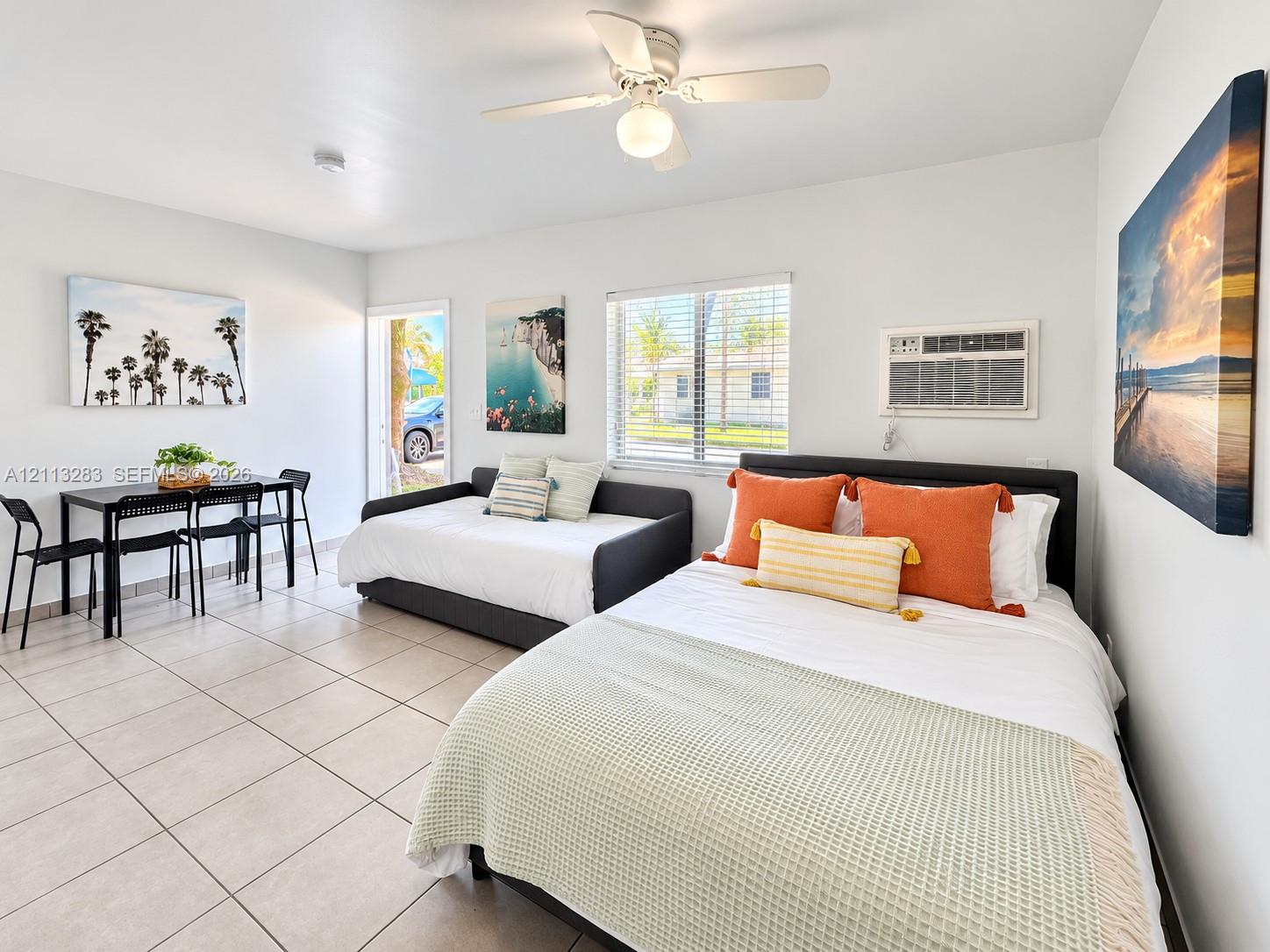   /  3709 sq. ft. $ 2026-10-26 0 foto