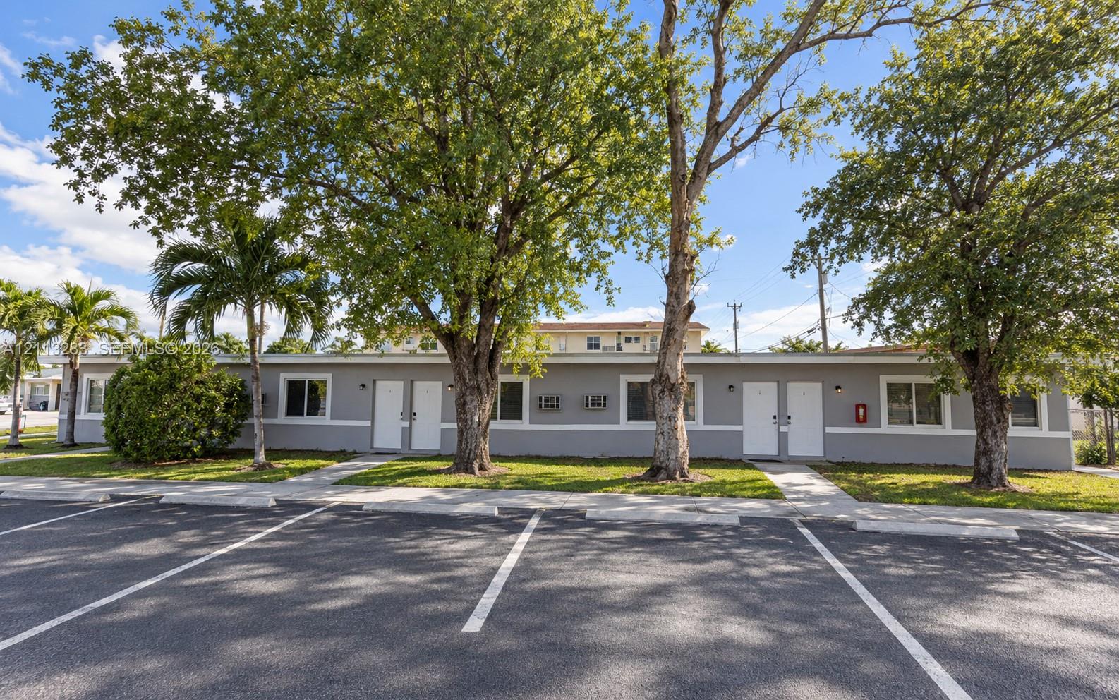   /  3709 sq. ft. $ 2026-10-26 0 foto