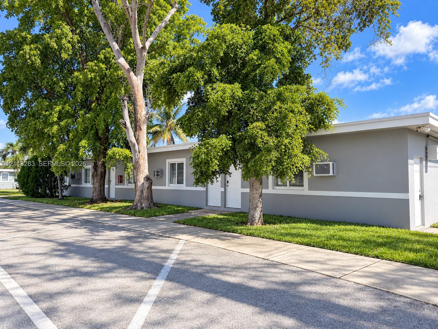   /  3709 sq. ft. $ 2026-10-26 0 foto