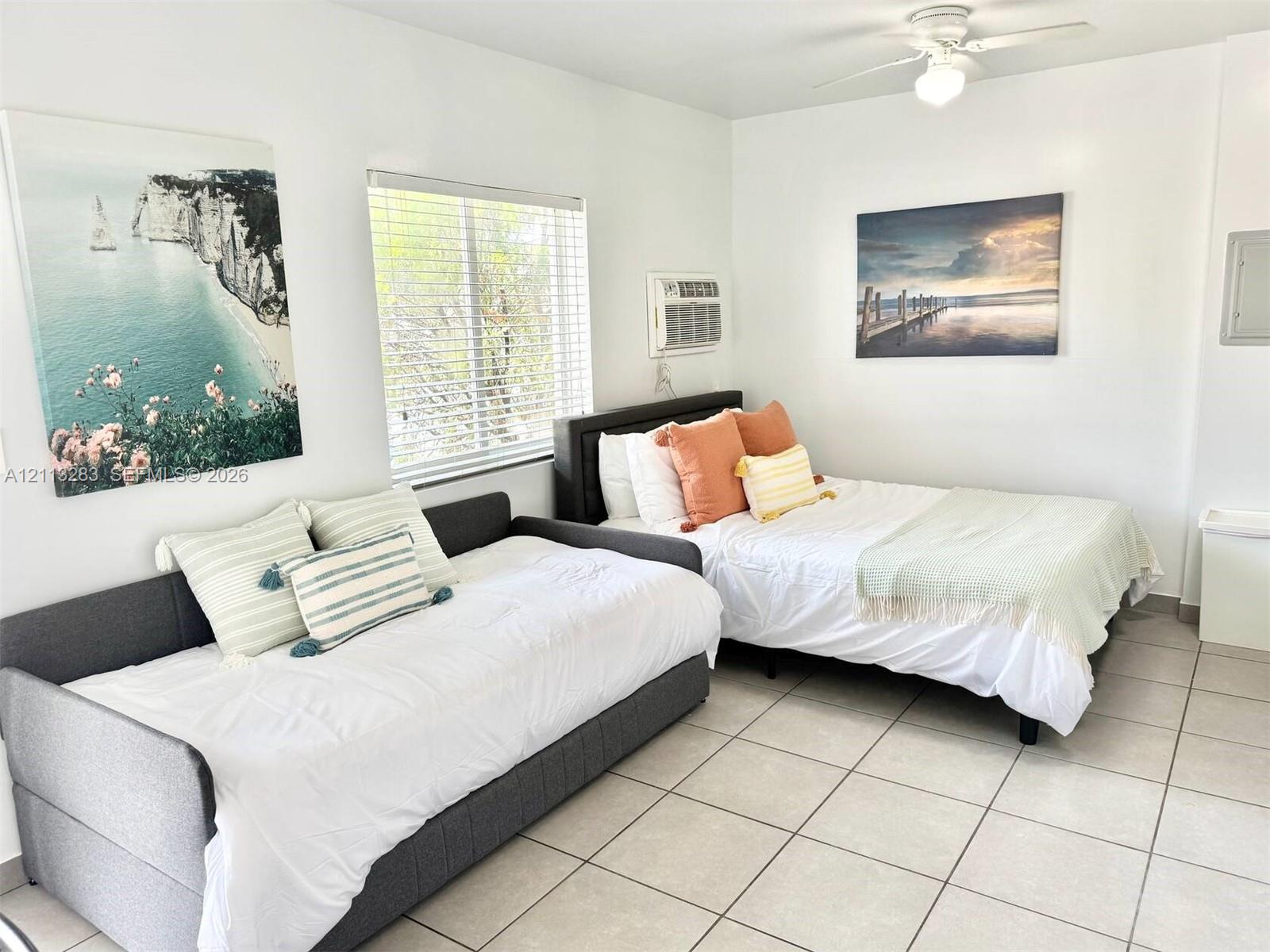   /  3709 sq. ft. $ 2026-10-26 0 foto