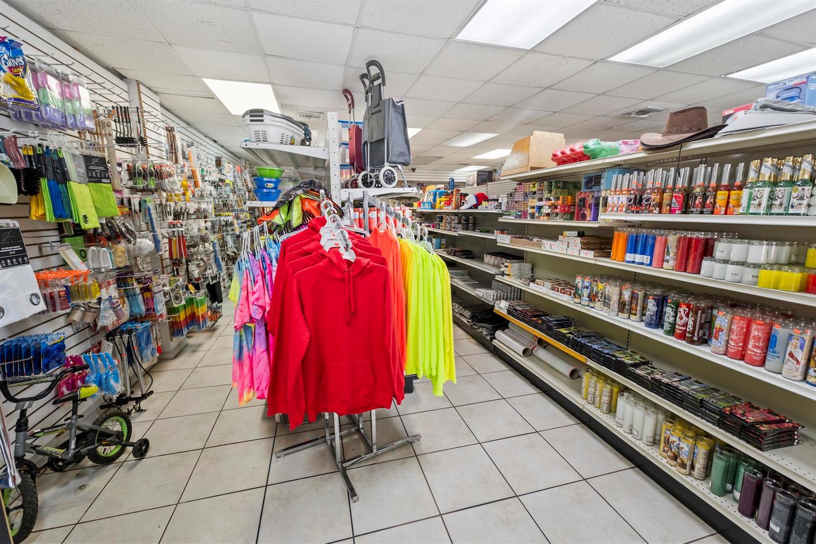   / 0  sq. ft. $ 2026-10-27 0 foto