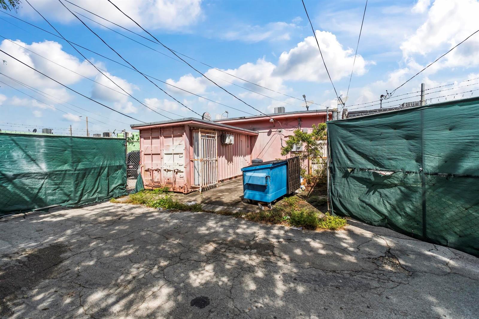   / 0  sq. ft. $ 2026-10-27 0 foto