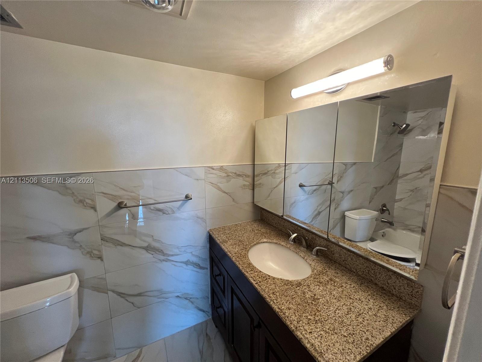 804 2 / 2 1100 sq. ft. $ 2026-10-27 0 foto
