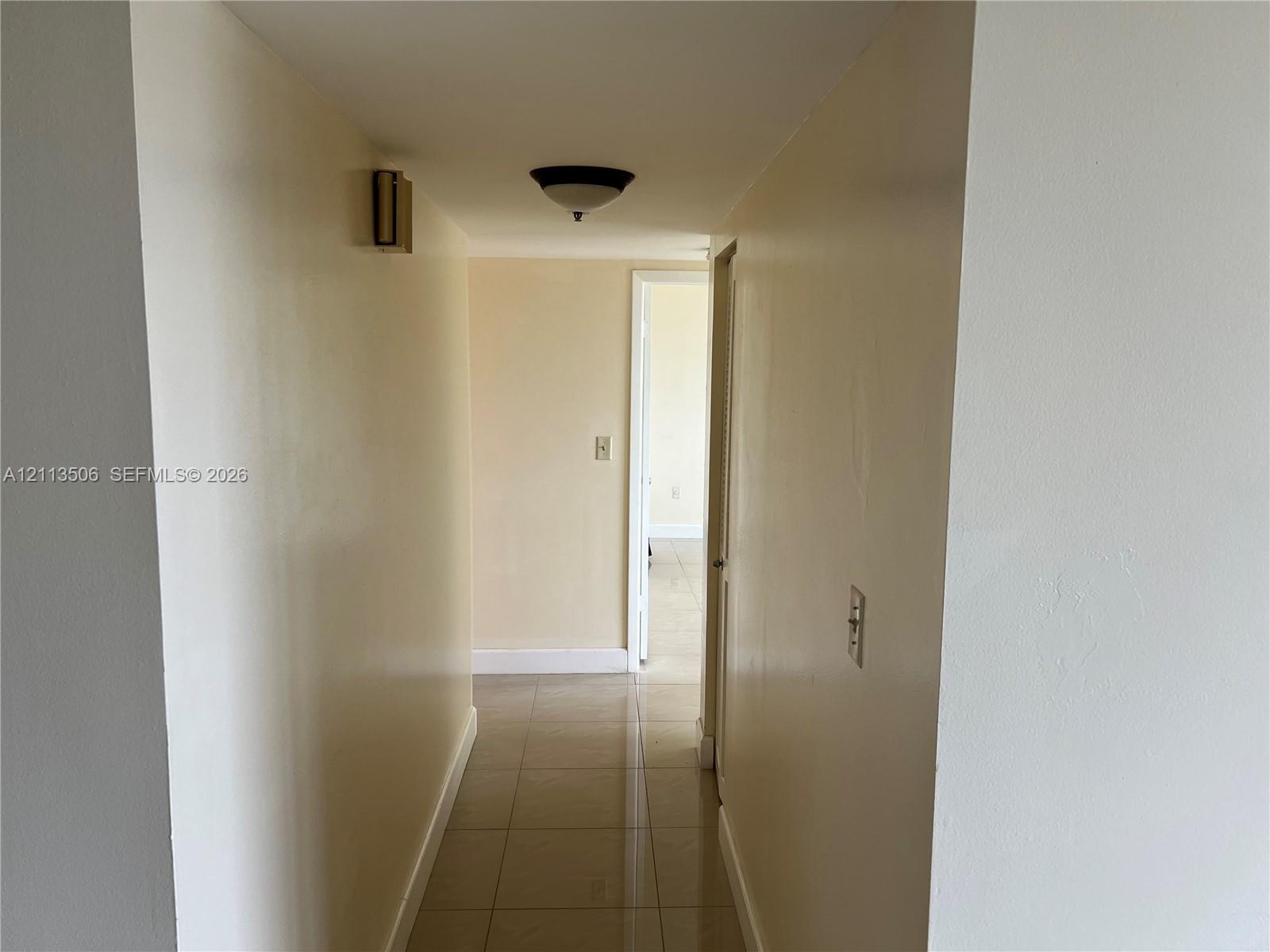 804 2 / 2 1100 sq. ft. $ 2026-10-27 0 foto
