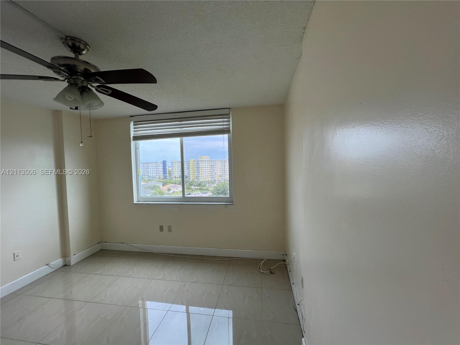 804 2 / 2 1100 sq. ft. $ 2026-10-27 0 foto