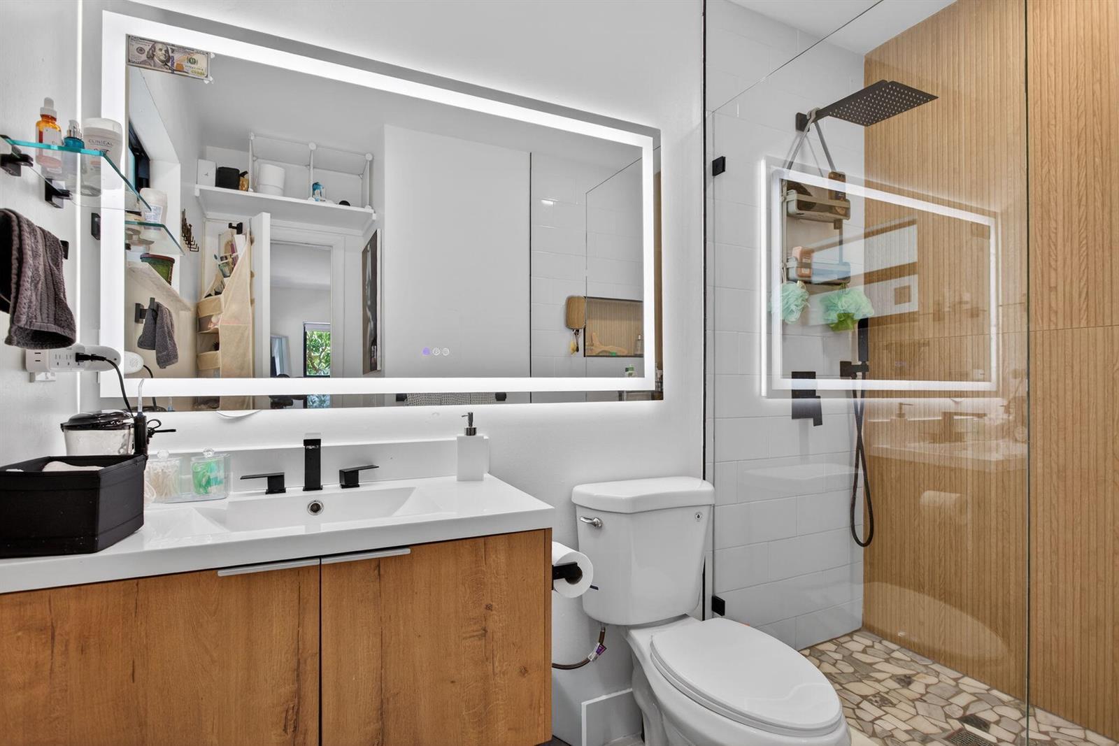 Ver detalles 1 / 0 658 sq. ft. $ 2026-10-28 0 foto