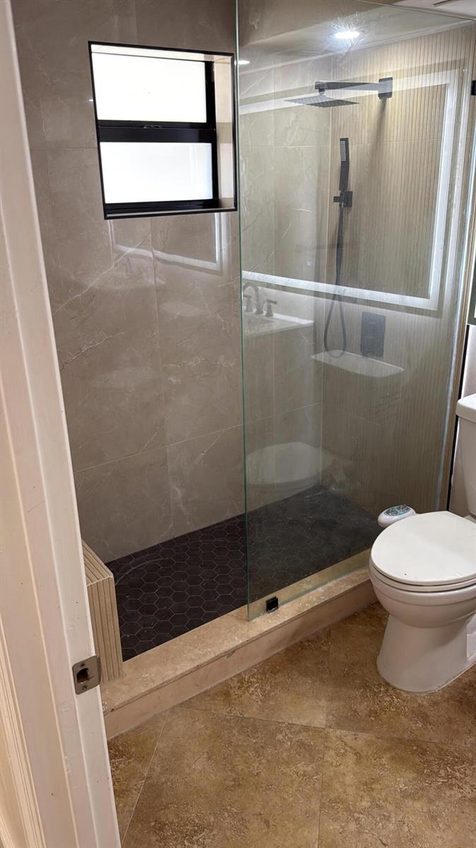 Ver detalles 1 / 0 658 sq. ft. $ 2026-10-28 0 foto