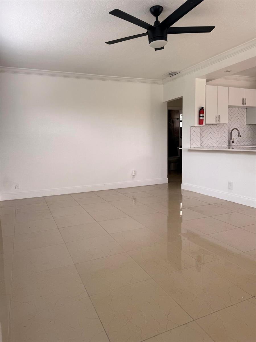 Ver detalles 1 / 0 658 sq. ft. $ 2026-10-28 0 foto