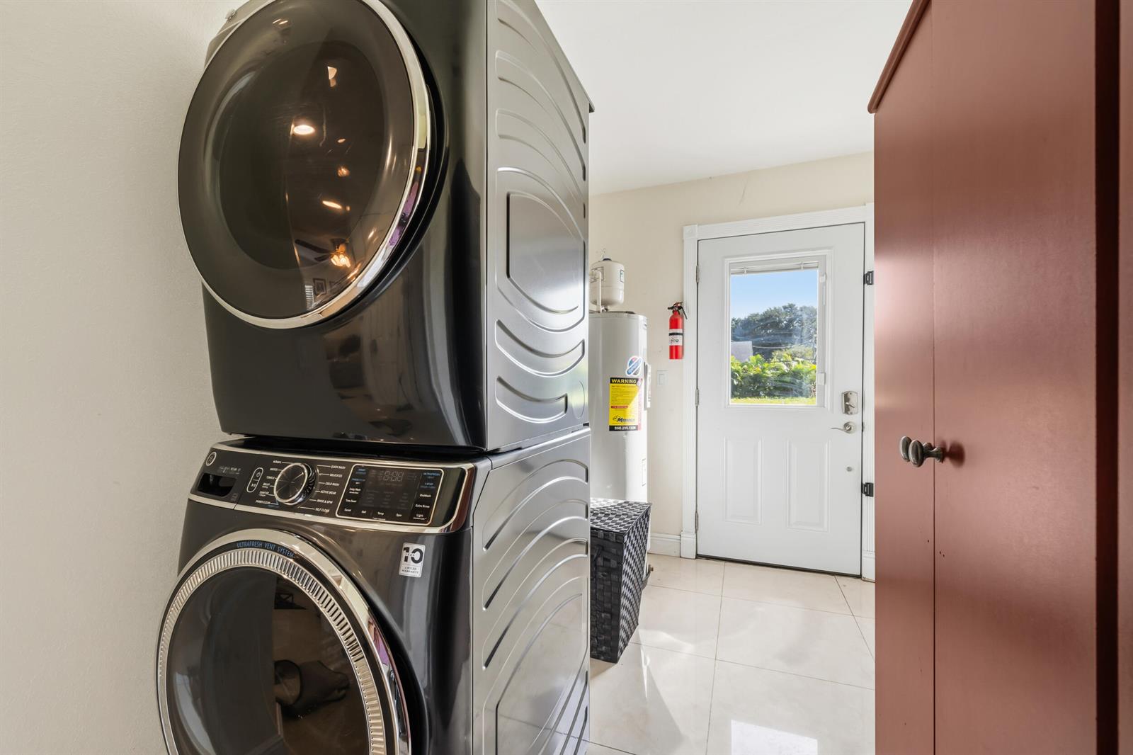   / 0 3480 sq. ft. $ 2026-10-28 0 foto