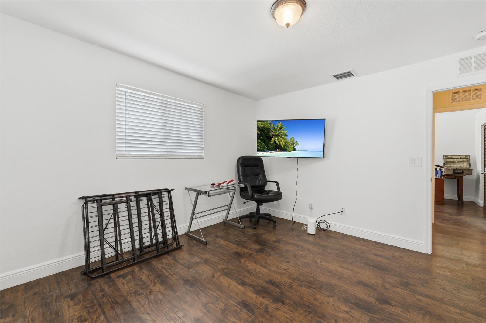   / 0 3480 sq. ft. $ 2026-10-28 0 foto