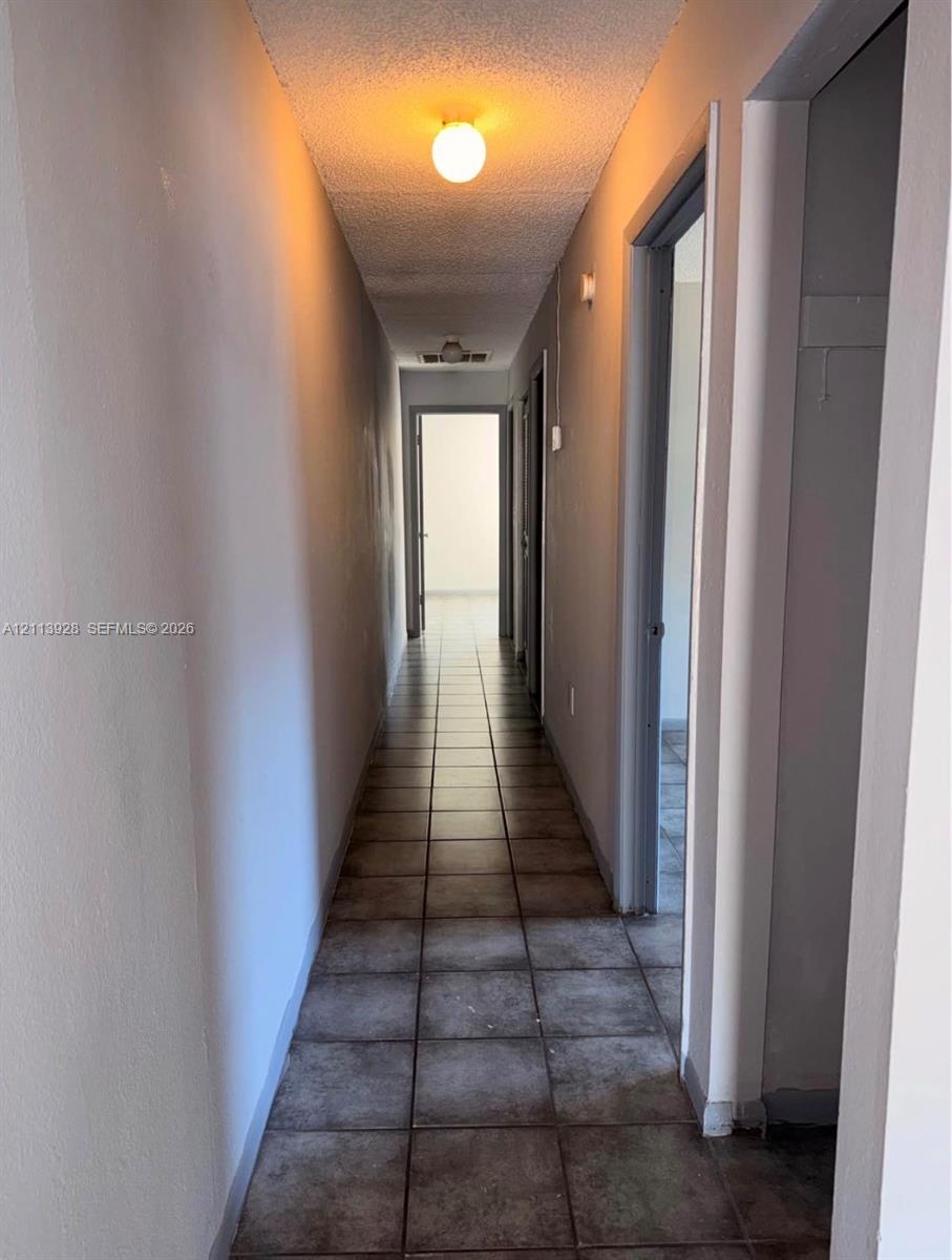 Ver detalles / 2006 sq. ft. $ 2026-10-27 0 foto
