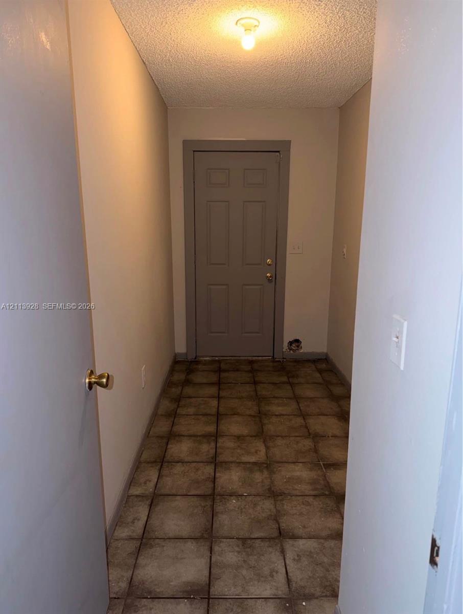Ver detalles / 2006 sq. ft. $ 2026-10-27 0 foto