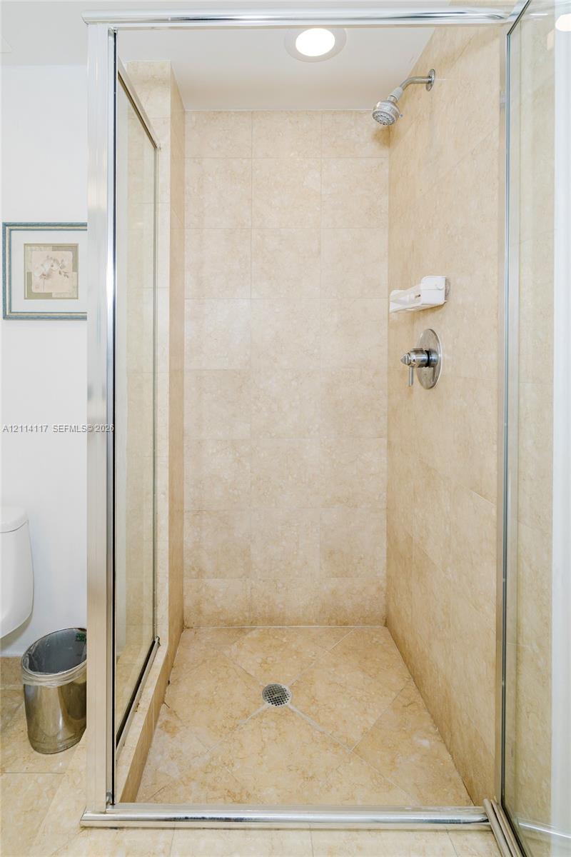 4008 3 / 3 1571 sq. ft. $ 2026-10-28 0 foto