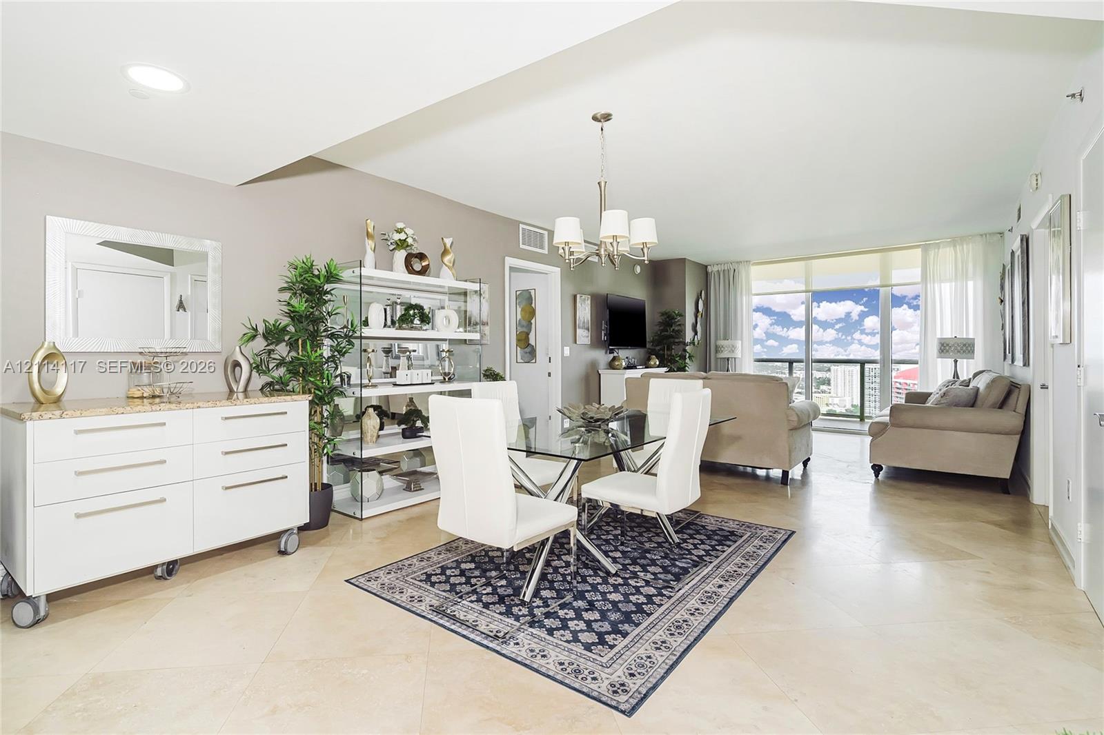 4008 3 / 3 1571 sq. ft. $ 2026-10-28 0 foto
