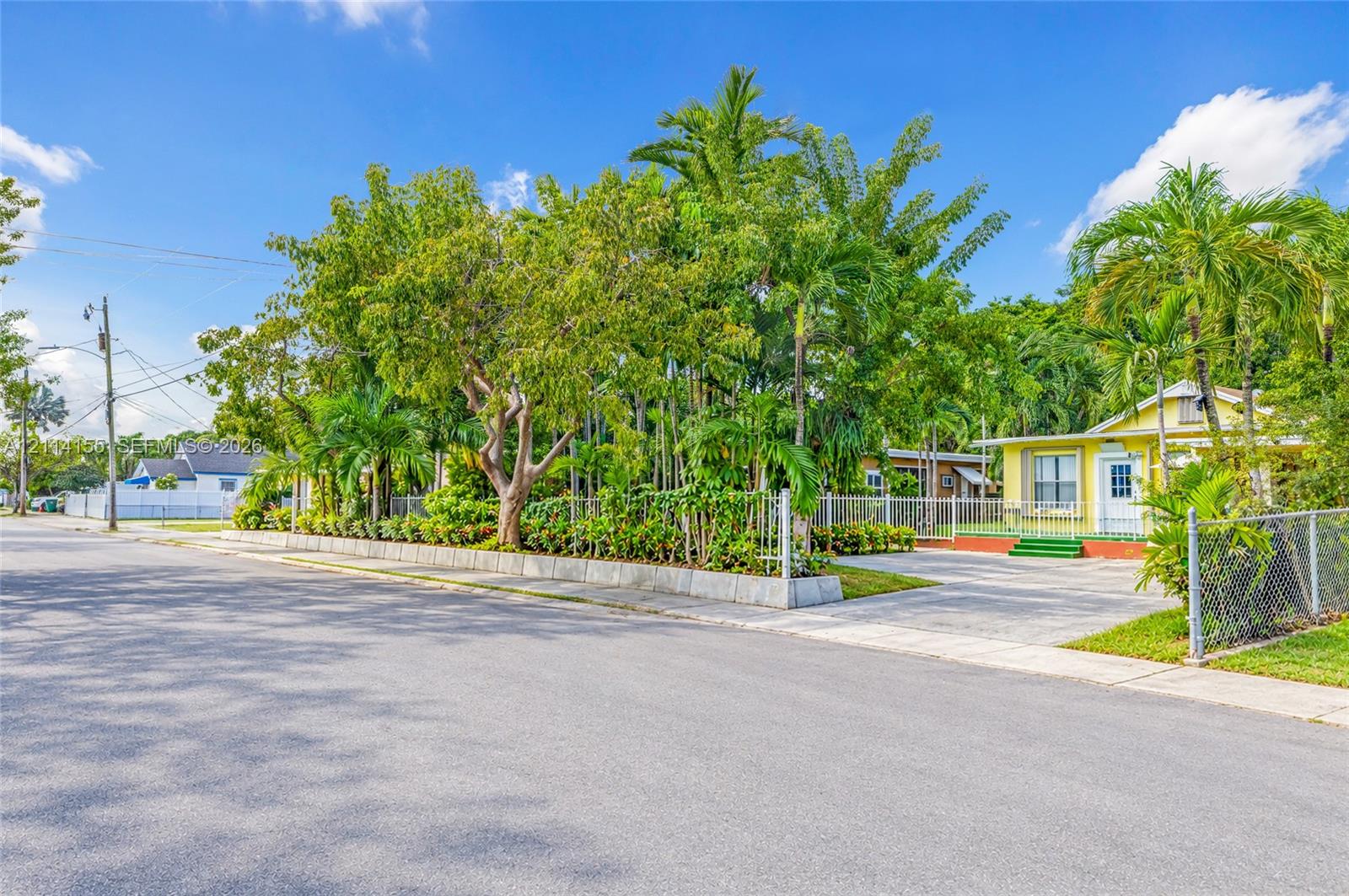   /  1940 sq. ft. $ 2026-10-28 0 foto