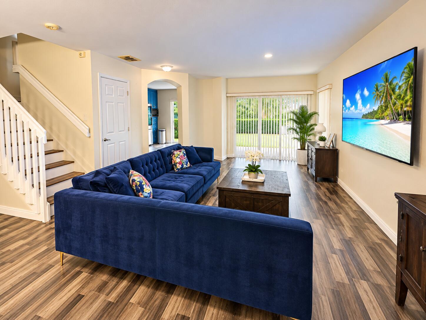 6511 2 /  1645 sq. ft. $ 2026-10-30 0 foto