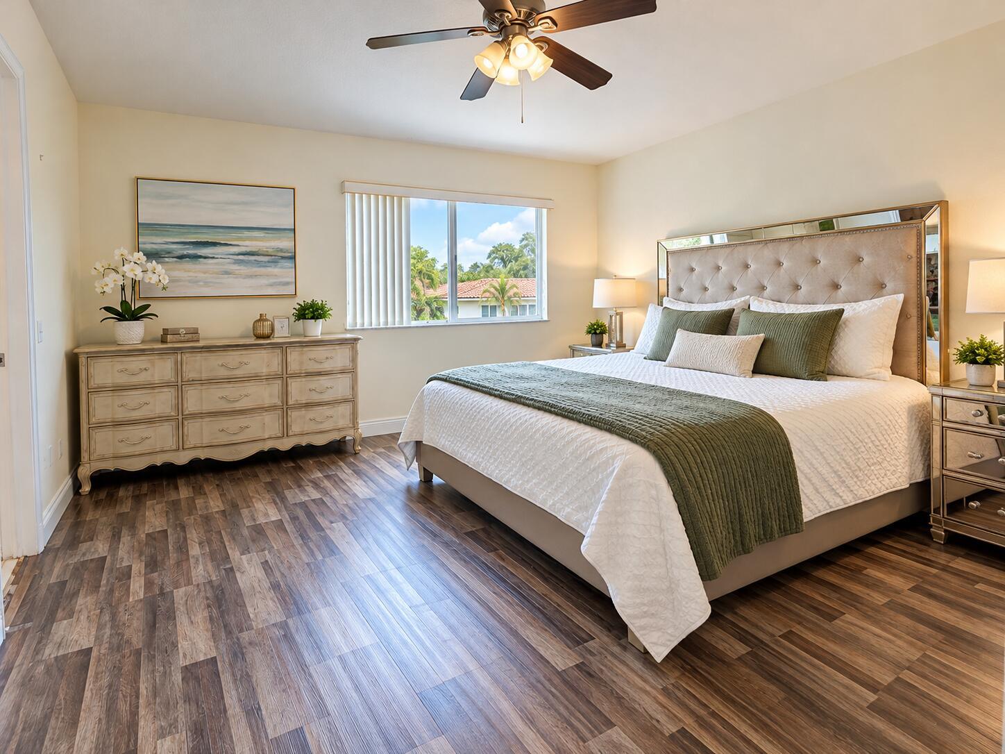 6511 2 /  1645 sq. ft. $ 2026-10-30 0 foto