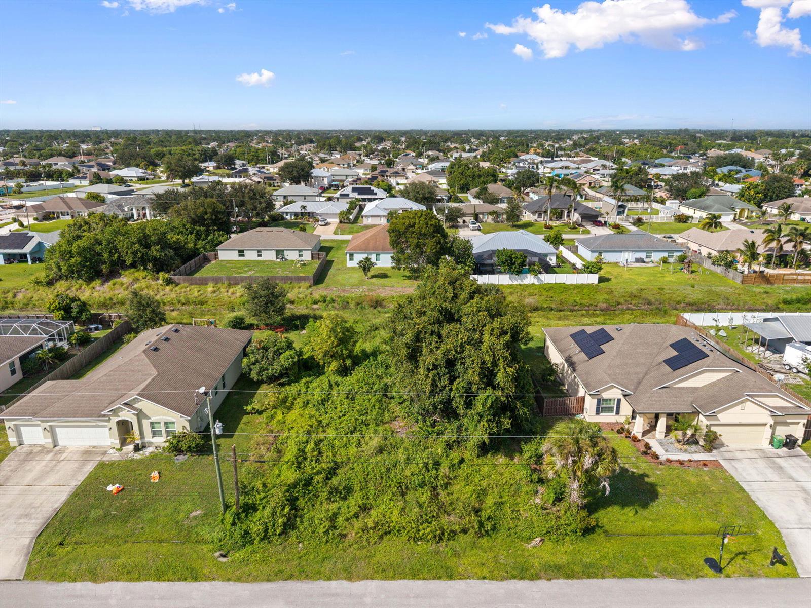   / 0  sq. ft. $ 2026-10-31 0 foto