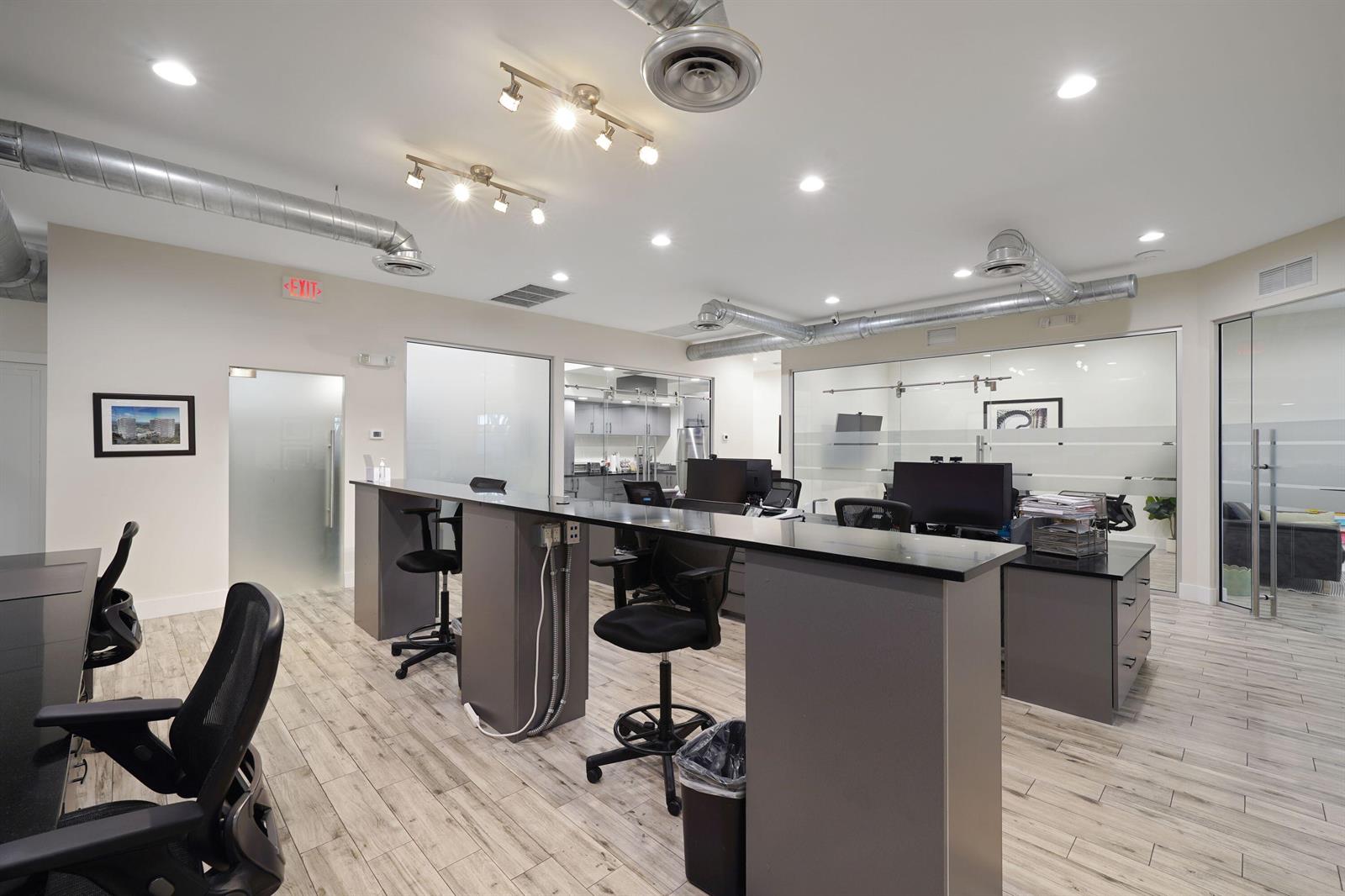 See details 202-205 / 0 sq. ft. $ 2026-10-31 0 Photo