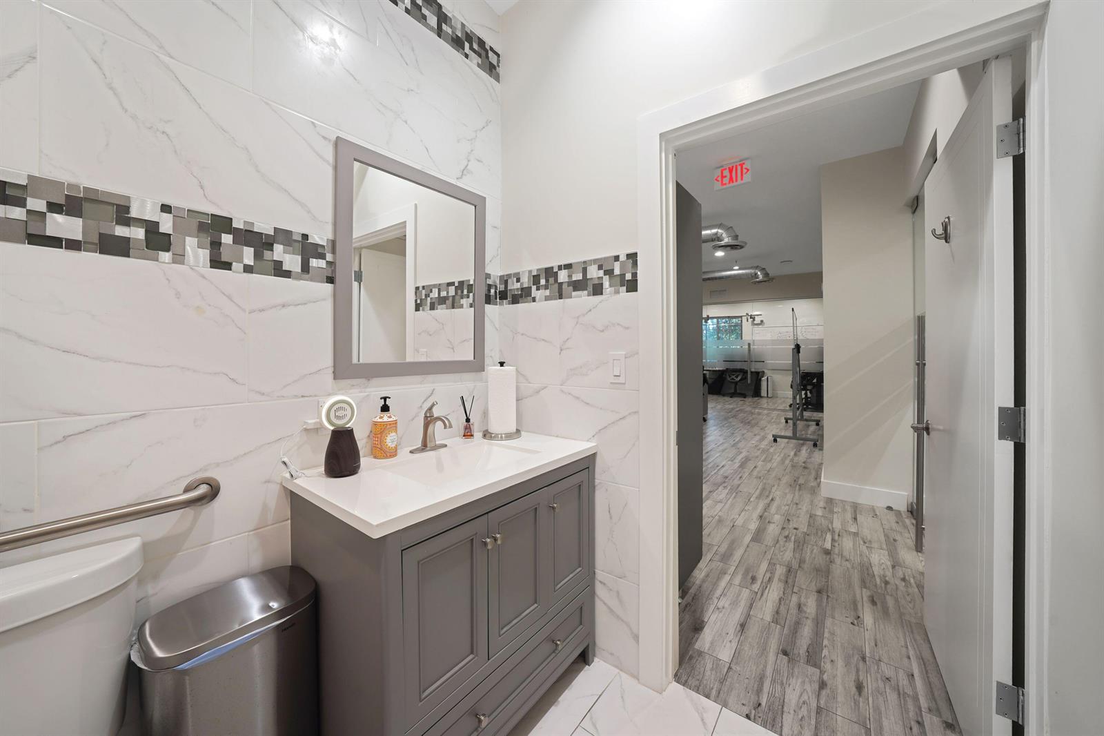 See details 202-205 / 0 sq. ft. $ 2026-10-31 0 Photo