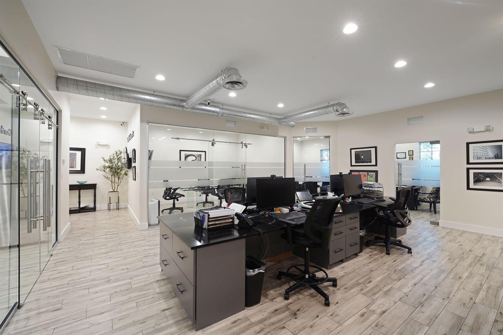 See details 202-205 / 0 sq. ft. $ 2026-10-31 0 Photo