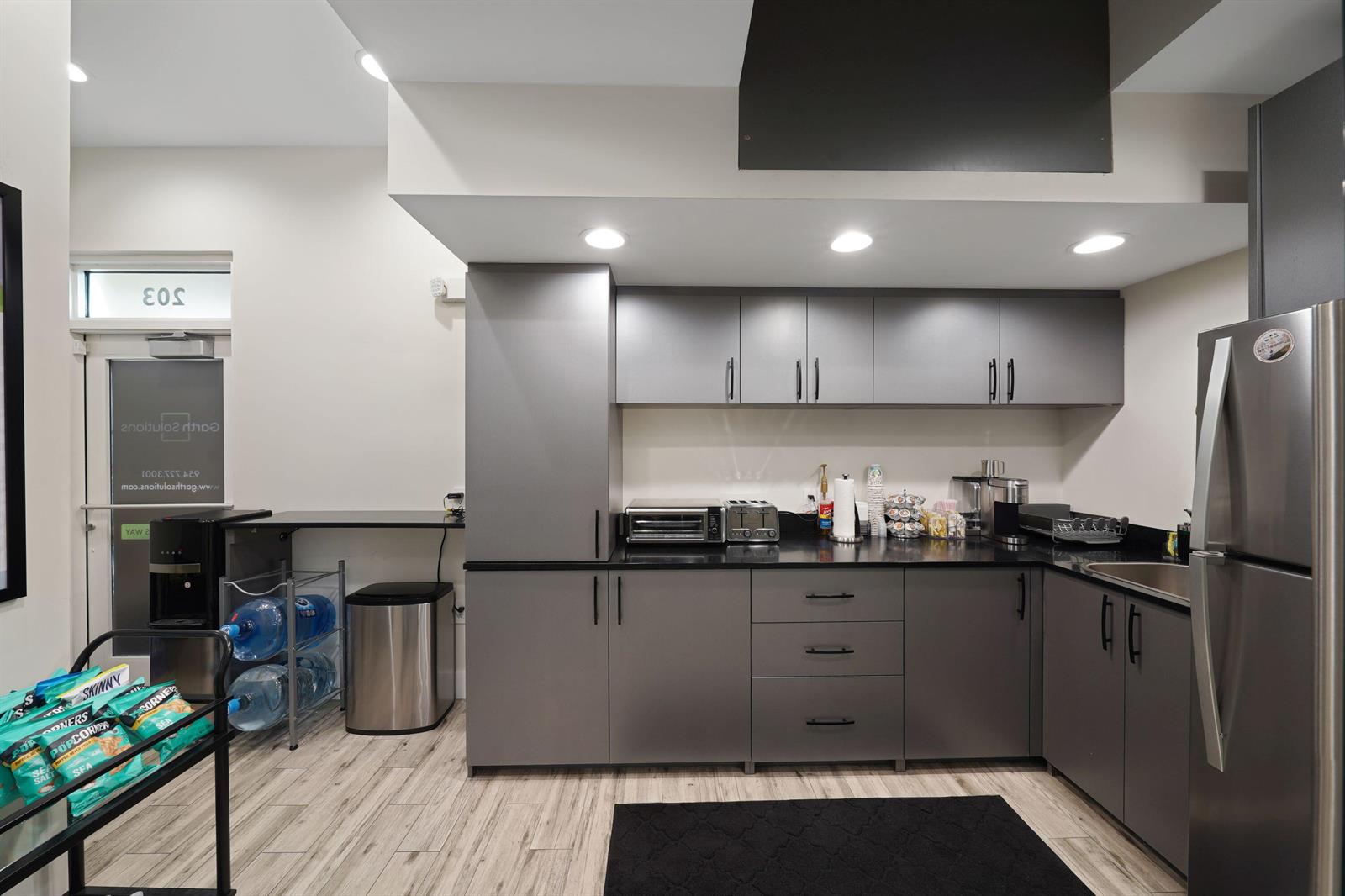 See details 202-205 / 0 sq. ft. $ 2026-10-31 0 Photo