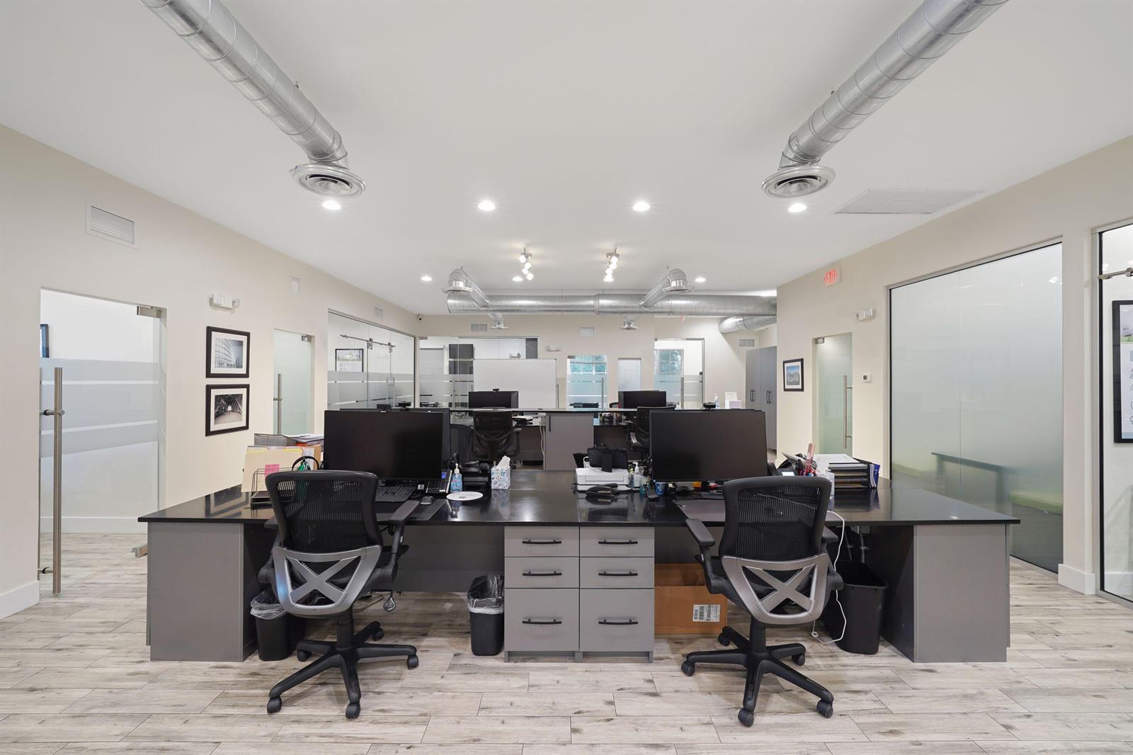 See details 202-205 / 0 sq. ft. $ 2026-10-31 0 Photo