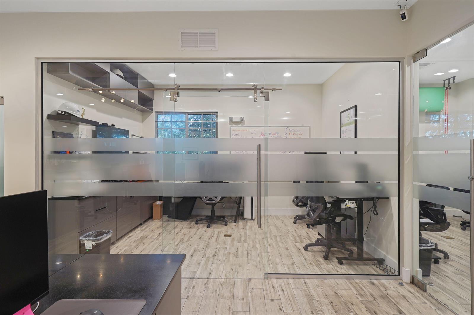 See details 202-205 / 0 sq. ft. $ 2026-10-31 0 Photo