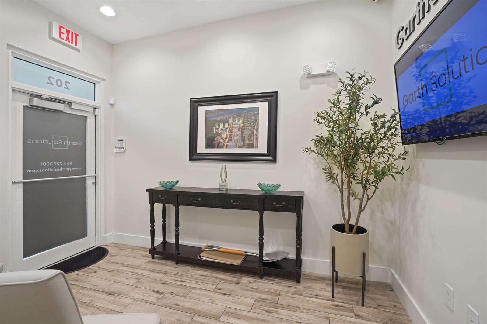 See details 202-205 / 0 sq. ft. $ 2026-10-31 0 Photo
